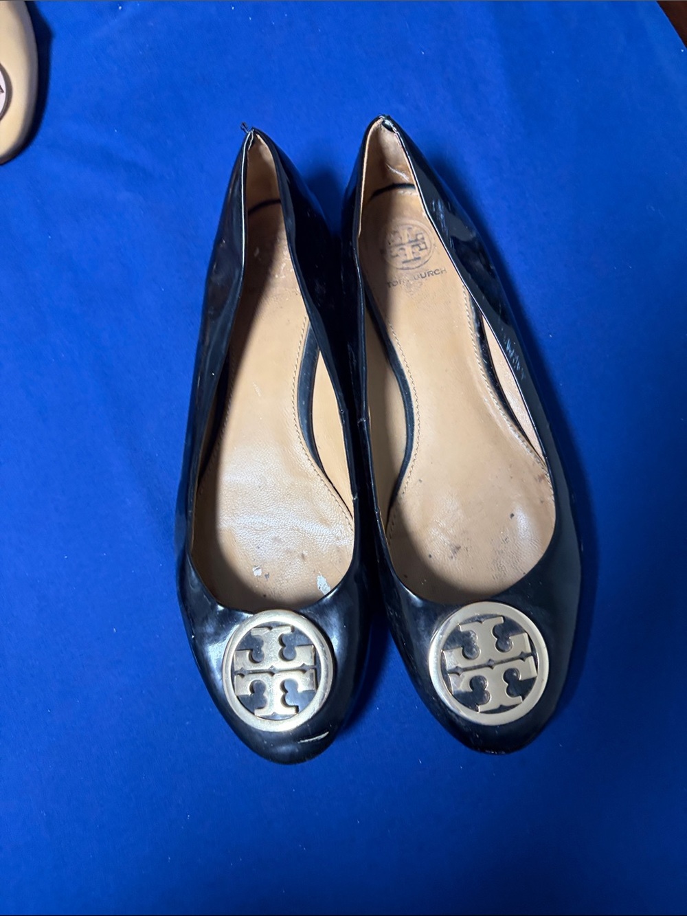 Tory Burch Black Patent Leather Logo Round-Toe Flats with Gold Emblem